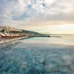 酒店 Grifid Vistamar 4*