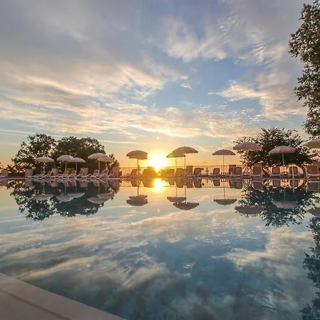 Grifid Vistamar Hotel 4*
