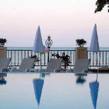 Hotel Grifid Vistamar 4*