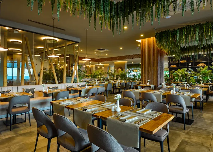 Hotel Grifid Vistamar 4*